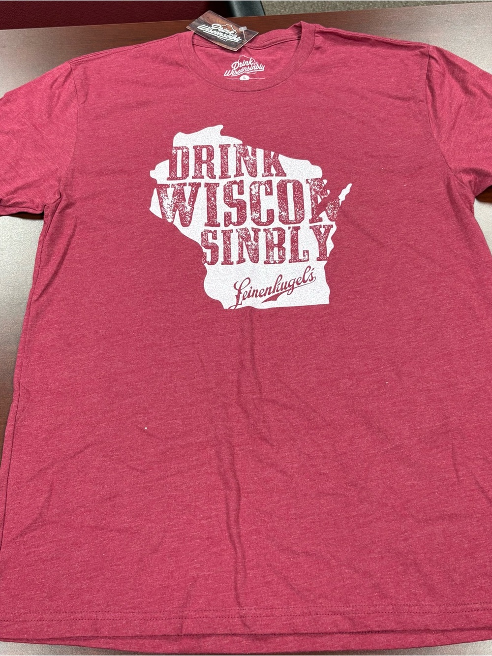 'Drink Wisconsinbly' Short Sleeve Graphic Tee - Heather Wine‎
